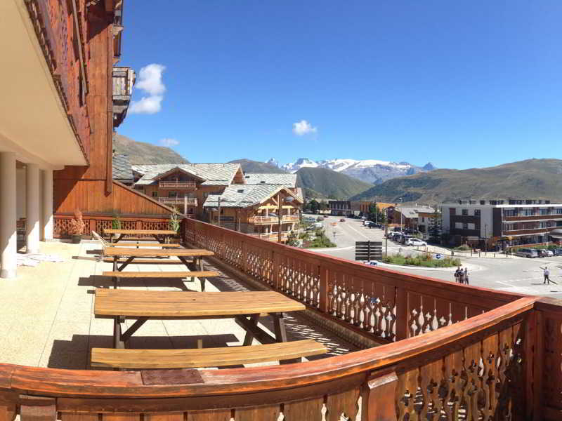 Hotel Les Bruyeres Alpe d'Huez Exterior photo